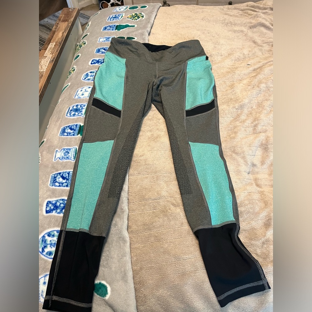 Hey everyone! Selling some of my riding clothes before I head off to college!